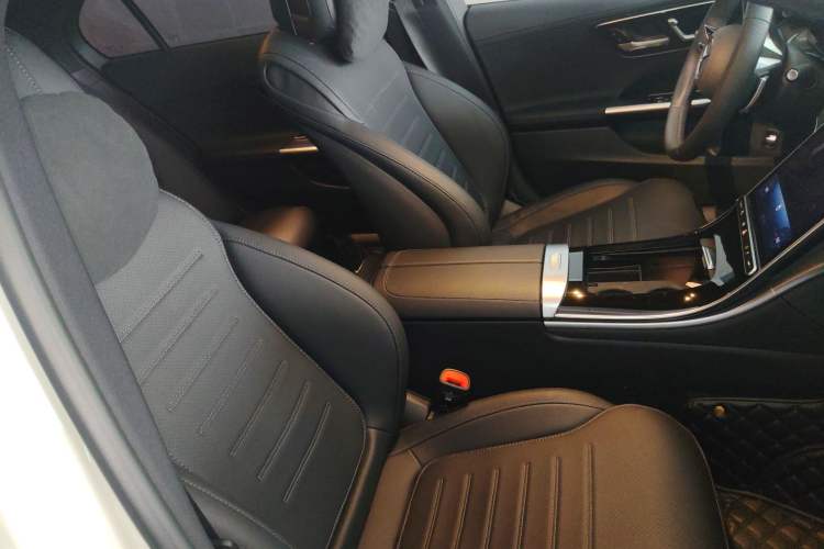 Used Mercedes-Benz C-Class 2025 C 260 L Obsidian Night Sport Edition
