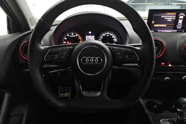 Used Audi A3 2020 Limousine 35 TFSI Sporty Version China VI Steering Wheel