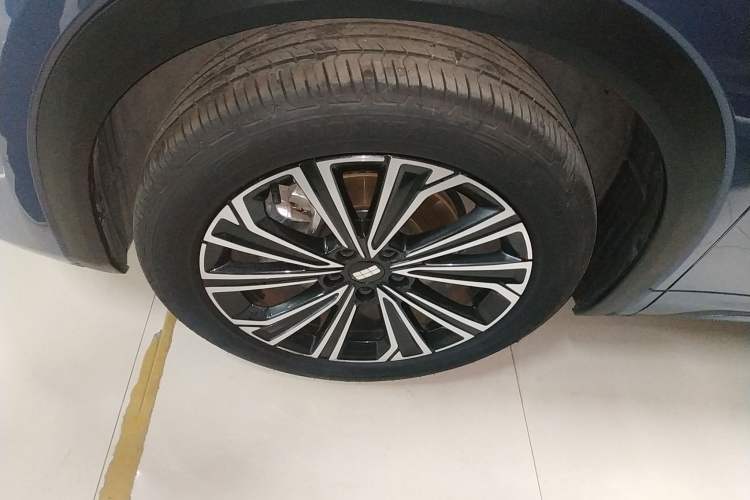 Used Geely Galaxy Galaxy Xingjian 7 EM-i 2025 120km Flagship Edition
