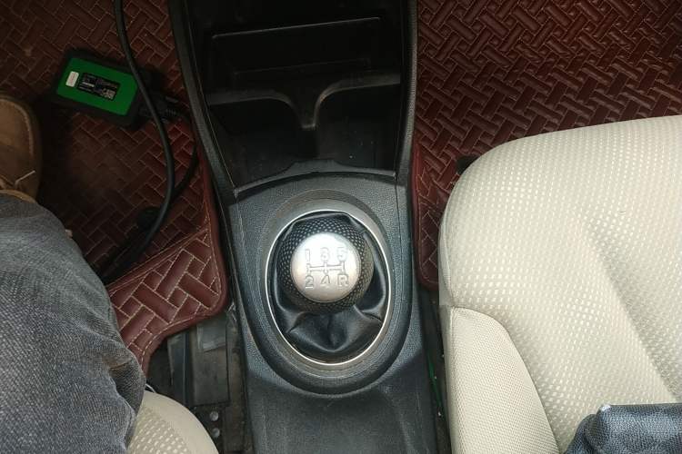 Used Honda Fit 2011 1.5L manual luxury version