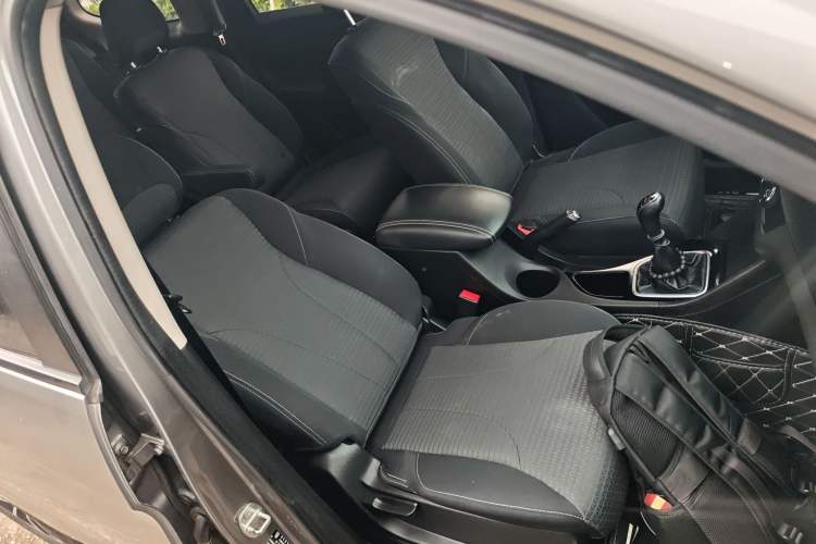 Used Baojun 730 2021 1.5L Manual Fashion Version 7 Seats
