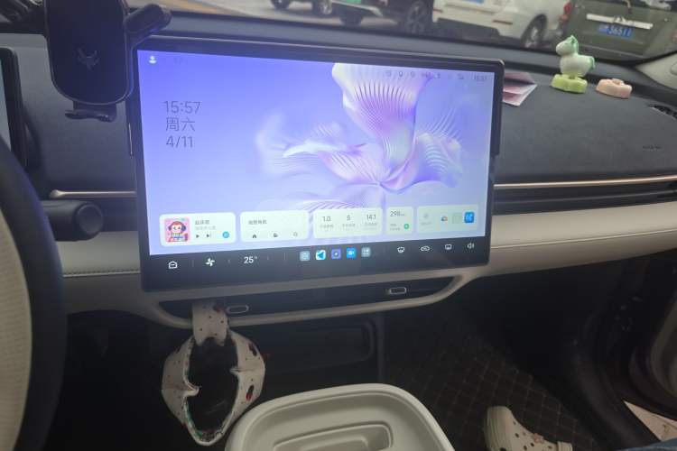 Used ARCFOX T1 2025 Model 425 PLUS Audio And AC Panel