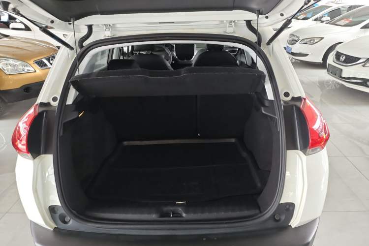 Used Peugeot 2008 2015 1.6L Automatic Playcool Edition Trunk