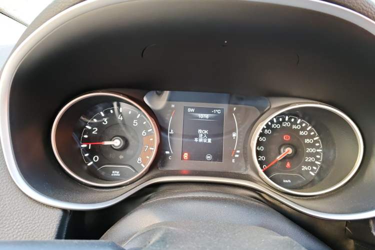 Used Jeep Compass 2017 200T Manual Enjoy Edition
