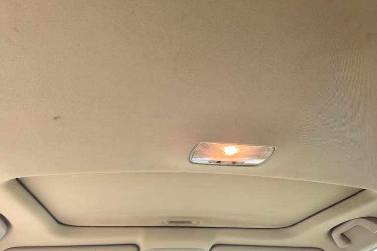 Used Honda CR-V 2007 2.4L automatic four-wheel drive Prestige Edition Headliner