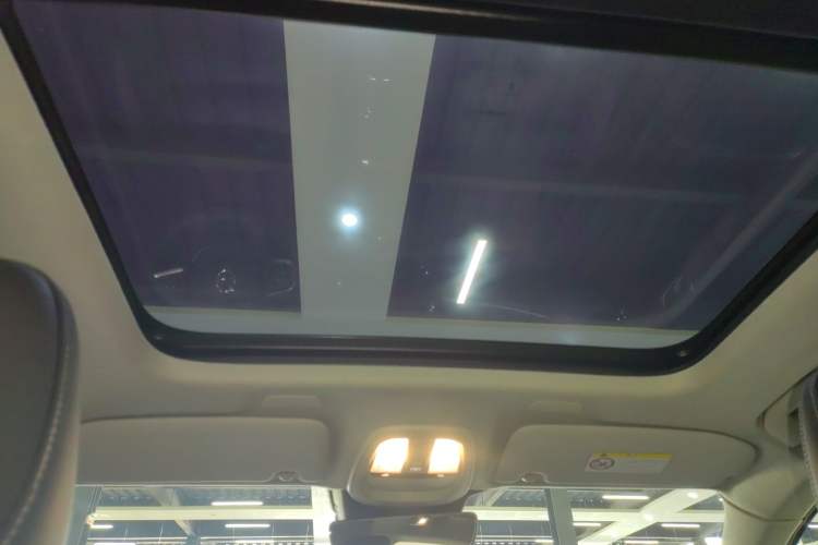 Used Volvo XC40 2024 B4 4x4 Smart Luxury Edition
