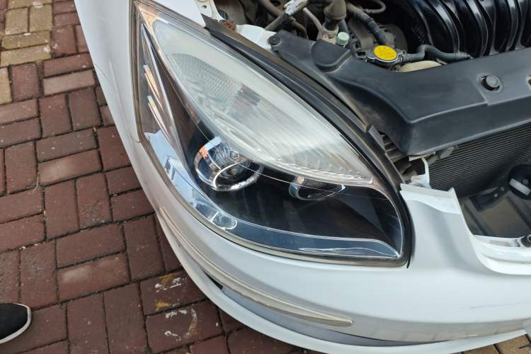 Used Geely Auto Ocean 2015 1.5L Manual Elite Model Right Front Headlight