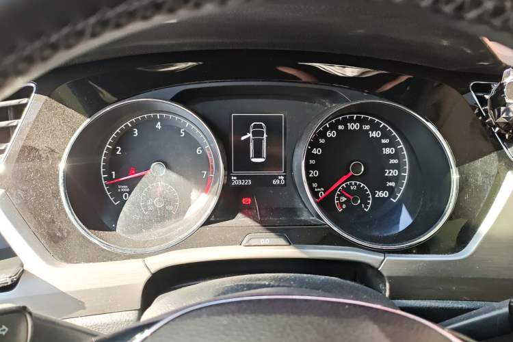 Used Volkswagen Touran 2018 Volkswagen Touran L 280TSI DSG Comfort Edition 7 Seats China V Emission Standard Instrument Cluster