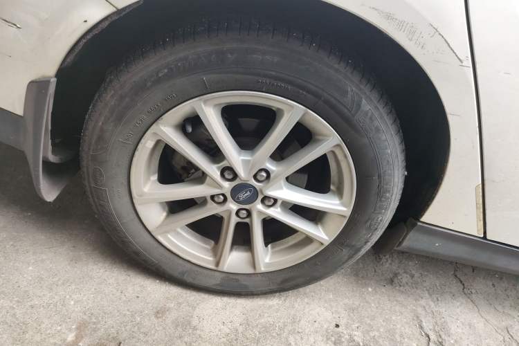 Used Ford Focus 2015 Sedan 1.6L Automatic Trend Model
