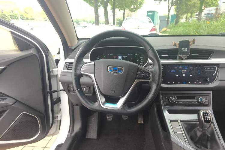 Used Geely Auto Emgrand 2018 1.5L Manual Upward Connect Edition Steering Wheel