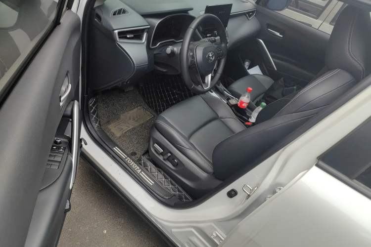 Used Toyota FRONTLANDER 2023 2.0L Smart Electric Hybrid Dual-Engine Luxury Edition
