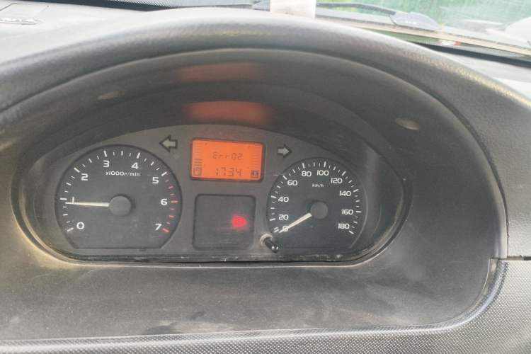 Used Wuling Rongguang 2011 1.5L Base Version Odometer Close Up