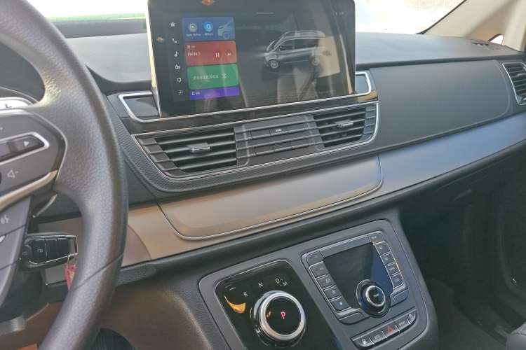 Used SAIC MAXUS G20 2023 Facelifted ES 2.0T Gasoline Automatic Value Edition