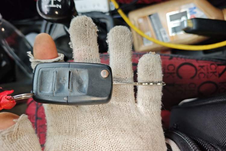 Used CHANGAN OSHAN Olisway 2014 X6 1.4L Manual Luxury Model
