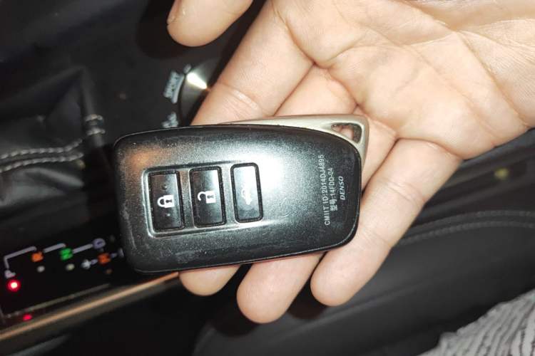 Used Lexus IS 2017 300 Leading Edition
