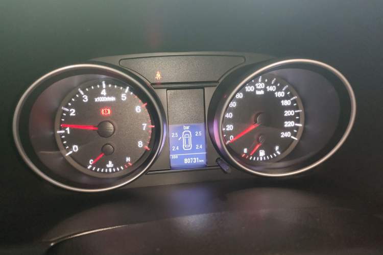 Used Haval H6 2013 Upgraded Model 1.5T Manual Two-Wheel Drive Elite Version
