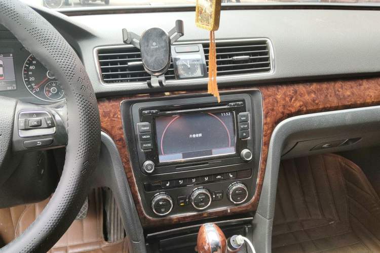 Used Volkswagen Passat 2011 3.0L V6 DSG Flagship Deluxe Edition