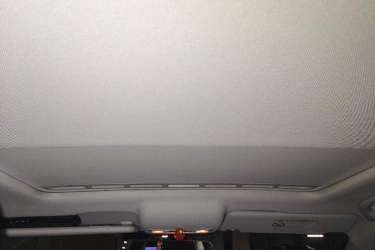 Used Volkswagen Santana 2016 1.6L Manual Comfort Edition
