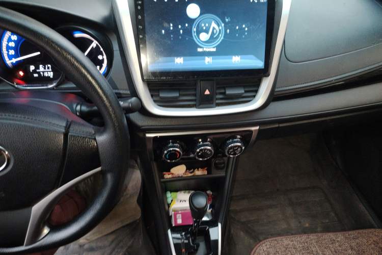 Used Toyota YARiS L Zhi Xuan 2016 Revised Version 1.5G CVT with Dynamic Sunroof