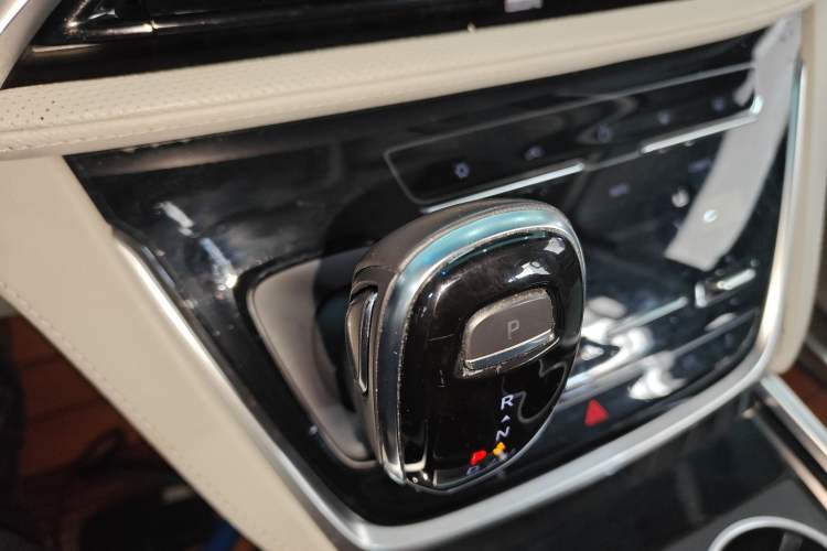 Used Buick GL8 2020 ES Land Cruiser 653T Comfort Edition
