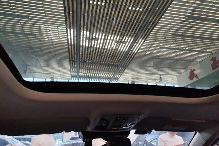 Used Haval F7 2020 1.5T Two-Wheel Drive i-Trend Headliner