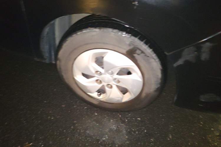 Used JAC Refine M4 2021 2.0L Manual Comfort Edition Right Front Wheel Hub