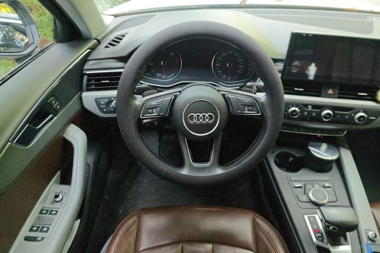 Used Audi A4L 2018 30th Anniversary Edition 40 TFSI Trendy Model
