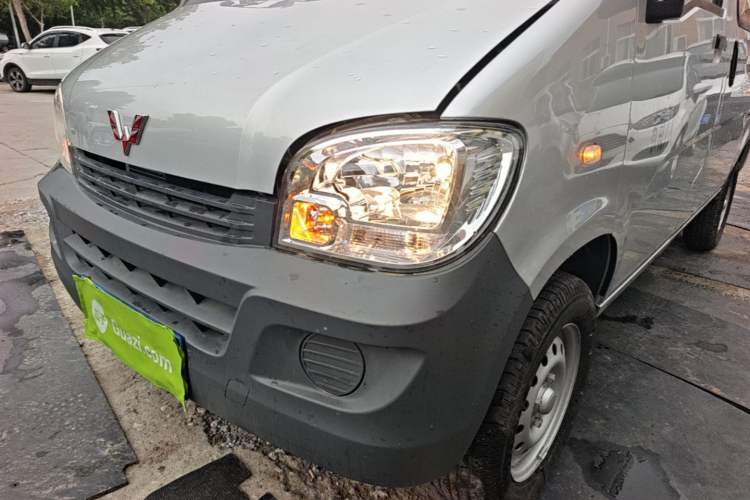 Used Wuling Zhiguang 2023 1.5L Practical Version 5/7 Seats
