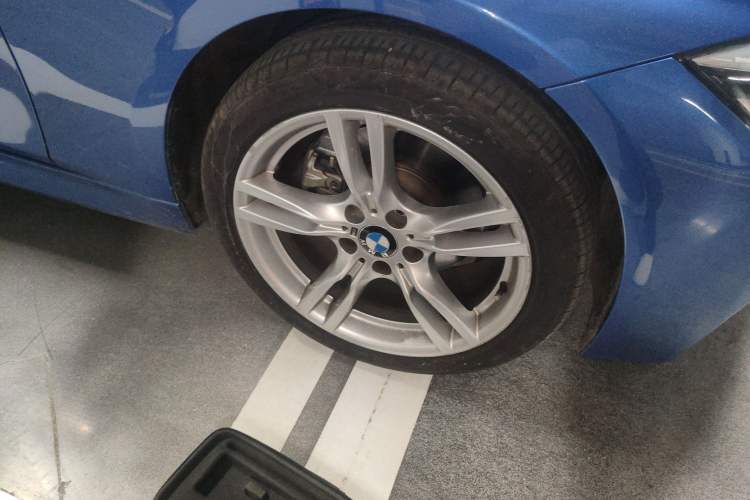 Used BMW 3 Series 2018 320Li Leading Model M Sport Package
