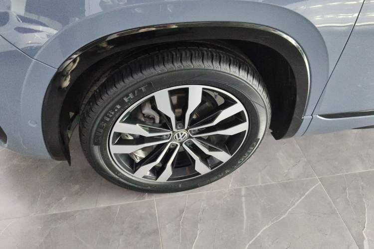 Used Volkswagen Tayron X 2020 380TSI Four-Wheel Drive Prestige Connected Version Left Front Wheel Hub