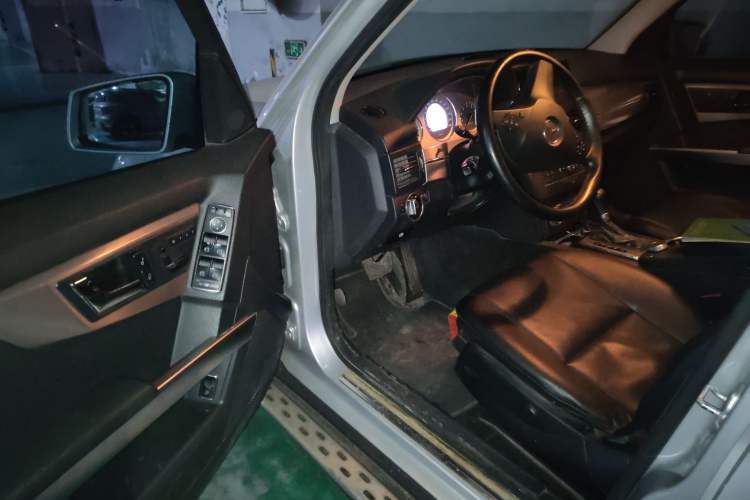 Used Mercedes-Benz GLK-Class 2010 GLK 300 4MATIC Fashion Model