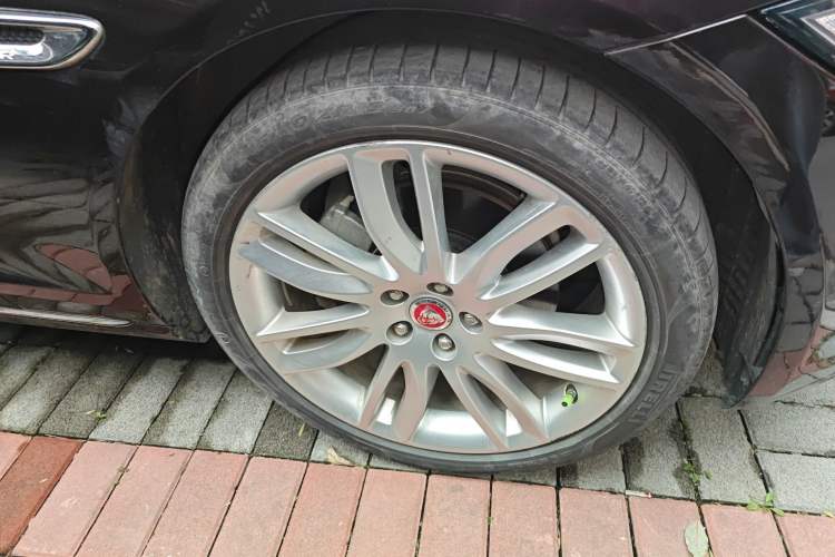 Used Jaguar XFL 2020 XFL 2.0T P250 Four-Wheel Drive Luxury Edition
