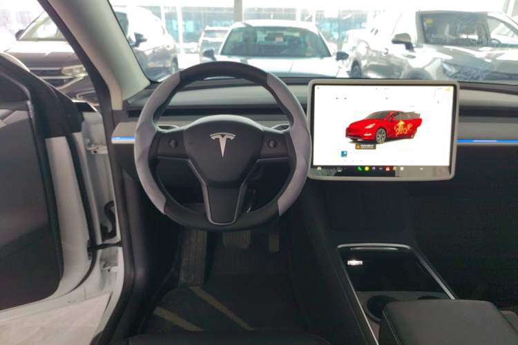 Used Tesla Model Y 2024 Long-Range All-Wheel-Drive Version