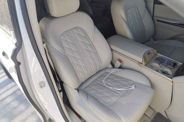 Used Buick GL8 2018 ES 28T Comfort Model China VI Standard