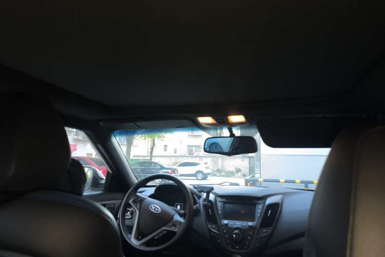 Used Hyundai Veloster 2015 1.6T Automatic Luxury Edition Headliner