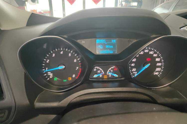 Used Ford Kuga 2013 1.6L GTDi Two-Wheel-Drive Trend Model
