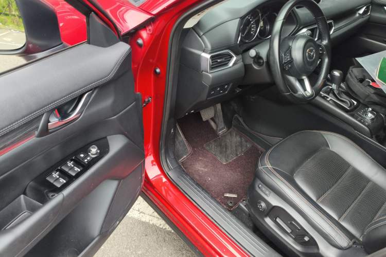 Used Mazda CX-5 2020 2.0L Automatic Two-Wheel Drive ZhiZun Version
