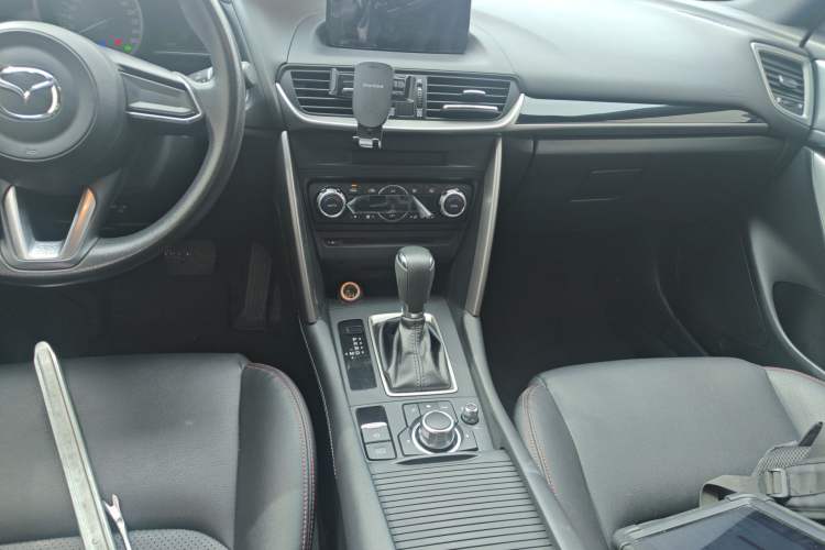 Used Mazda CX-4 2018 2.0L Automatic Two-Wheel Drive Blue Sky Exploration Version China V Standard
