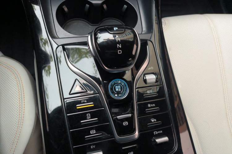 Used BYD Qin PLUS 2024 HONOR Edition DM-i 55KM Leading Model