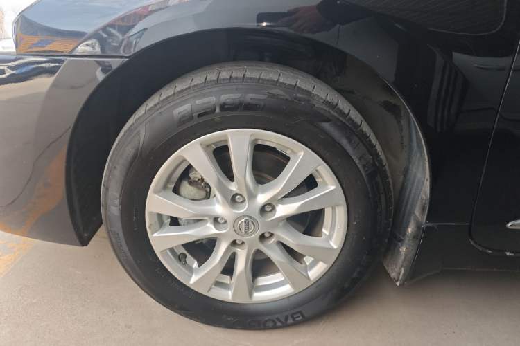 Used Nissan Teana 2013 2.0L XL Comfort Edition Left Front Wheel Hub