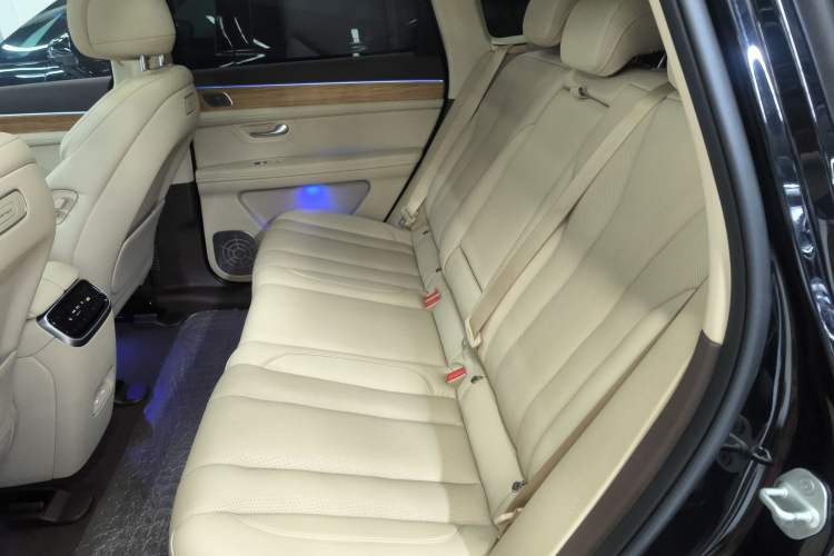 Used Hima AITO M7 2024 1.5T Intelligent Driving 4WD Max Edition 5 Seats Left Rear Seat