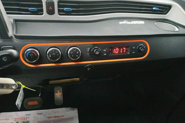 Used Wuling Hongguang MINIEV 2022 Zizai Version Lithium Iron Phosphate