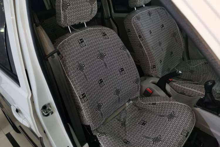 Used Jinbei Hiace X30 2024 1.5L Wealthy-Style Passenger Van 5/6/7 Seater
