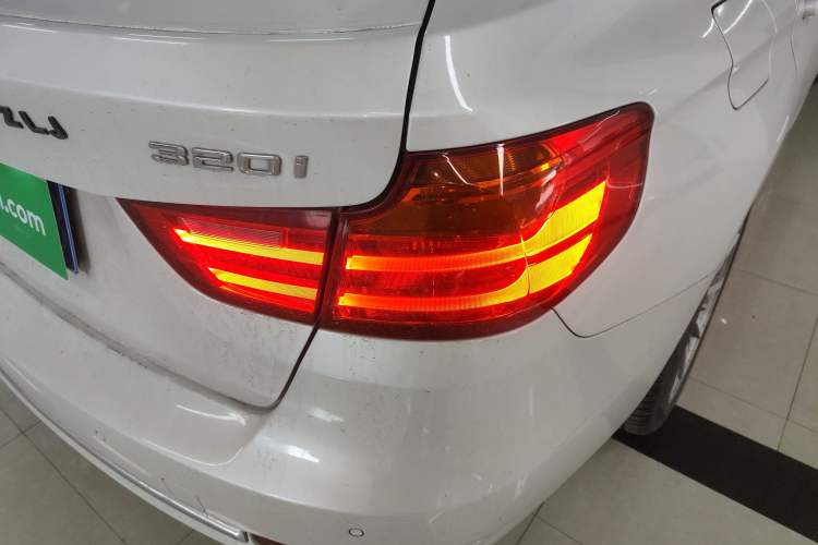 Used BMW 3 Series GT 2014 320i Design Package Model
