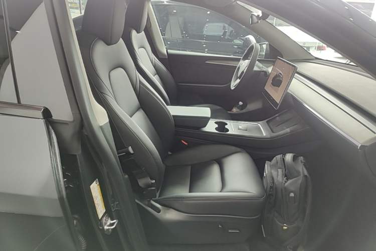 Used Tesla Model Y 2024 Rear-Wheel-Drive Version