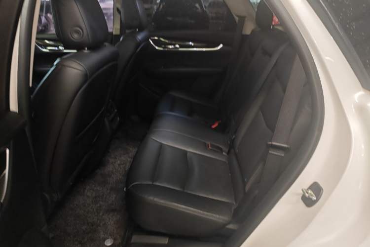 Used Cadillac XT5 2018 25T Luxury Model