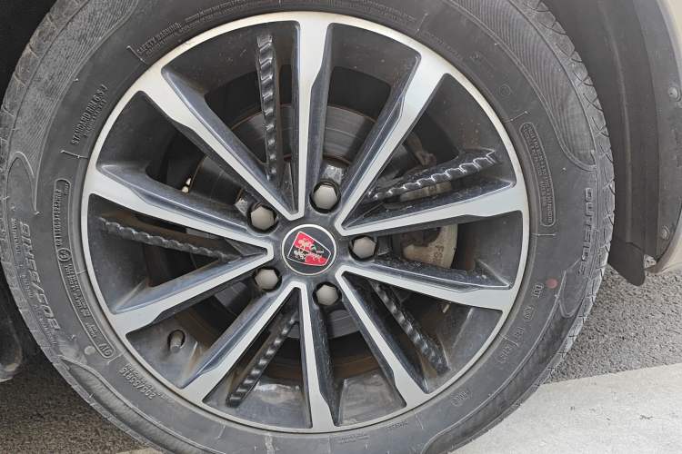 Used Roewe i5 2020 1.5L Automatic 4G Connect Luxury Flagship Edition
