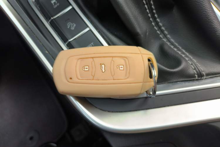 Used Geely Auto Vision X3 2019 Upgraded Model 1.5L CVT Elite Version Vehicle Key