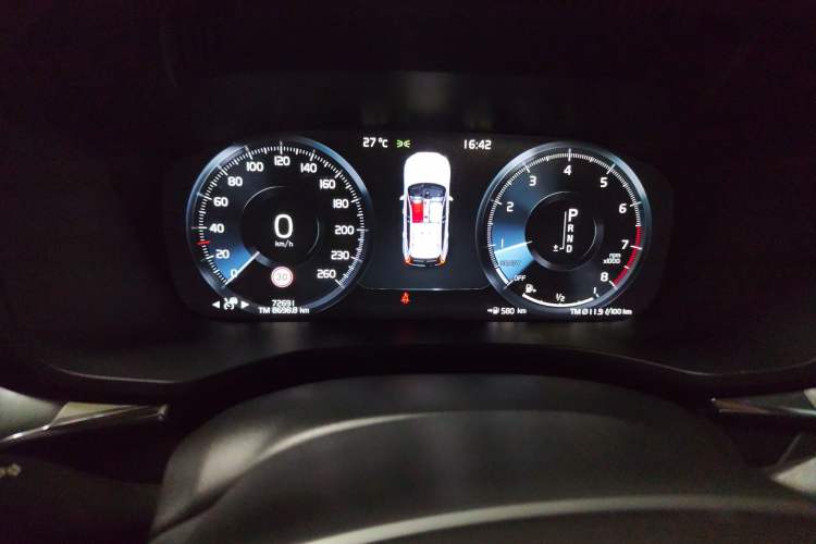 Used Volvo XC60 2019 T5 4x4 Smart Edition China V Standard Instrument Cluster