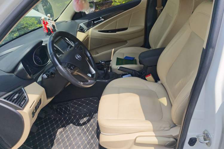 Used Changan Eado 2015 1.6L Manual Luxury Model China V Standard
